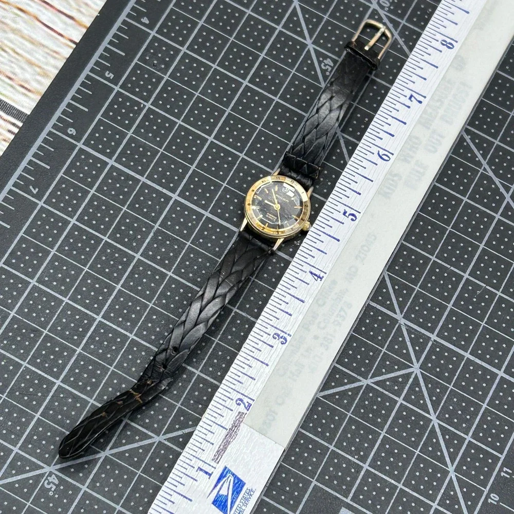 Milan diamond quartz